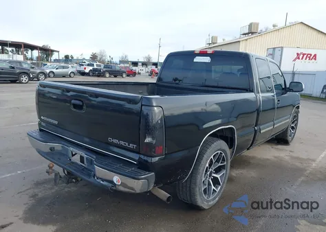 2005 Chevrolet Silverado 1500 Ls z USA, uszkodzony, nr VIN 2GCEC19V651205805